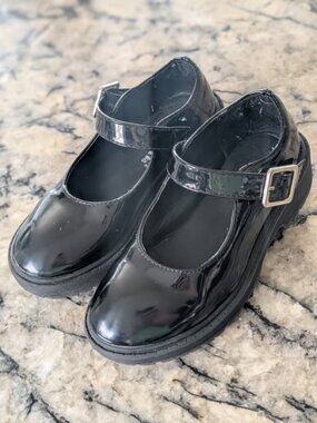 Girls black Mary janes